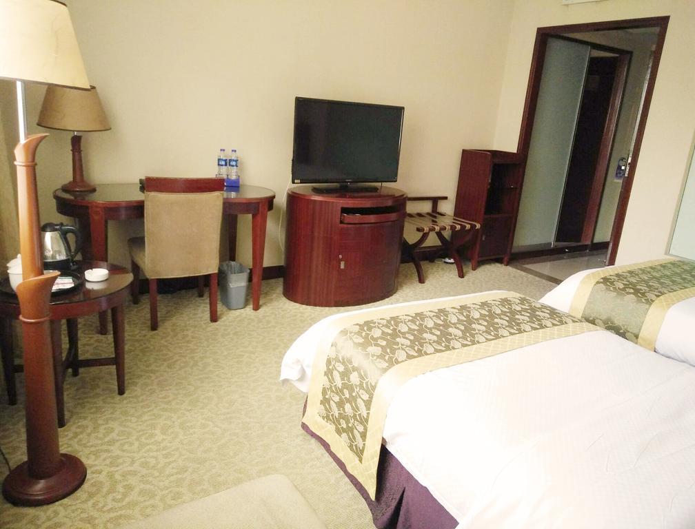 Guangzhou Nanfang Yiyuan Hotel Екстериор снимка