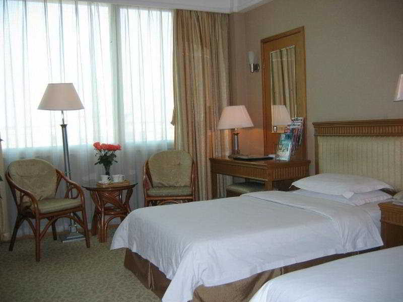 Guangzhou Nanfang Yiyuan Hotel Екстериор снимка
