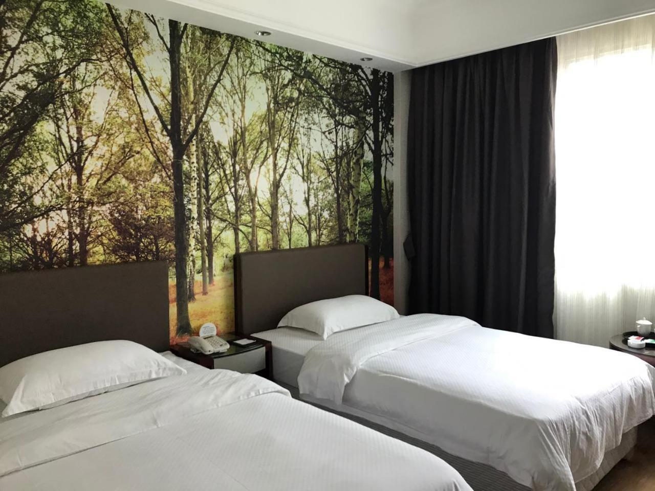 Guangzhou Nanfang Yiyuan Hotel Екстериор снимка