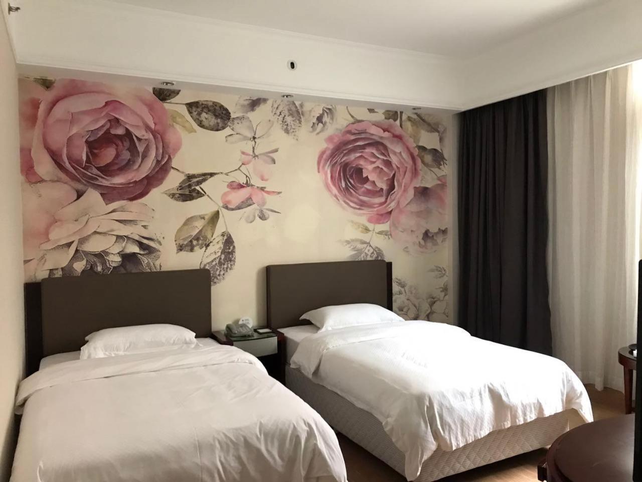 Guangzhou Nanfang Yiyuan Hotel Екстериор снимка