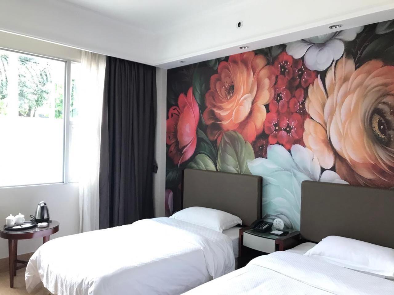 Guangzhou Nanfang Yiyuan Hotel Екстериор снимка