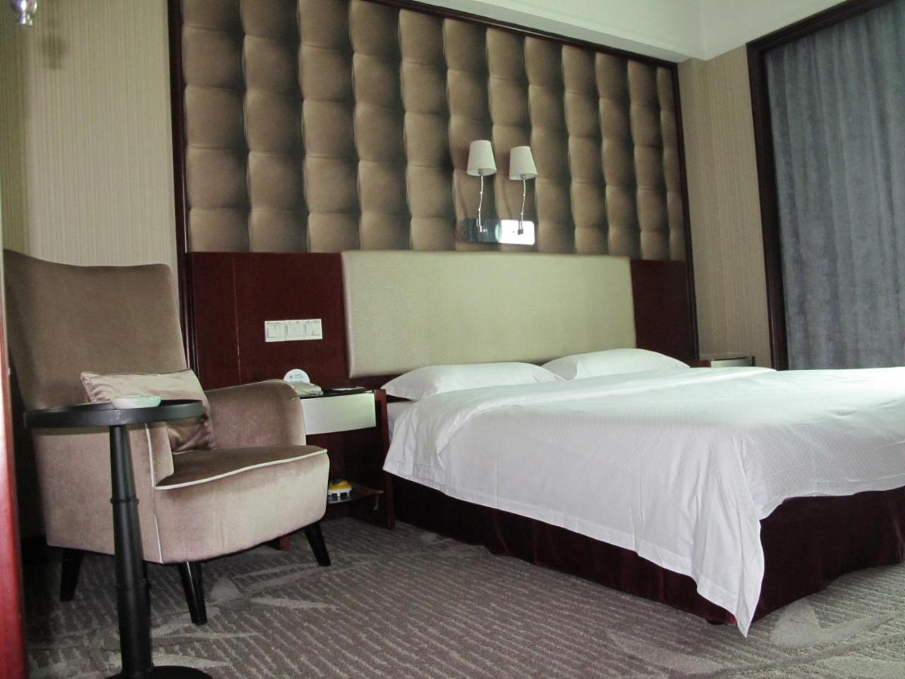 Guangzhou Nanfang Yiyuan Hotel Екстериор снимка