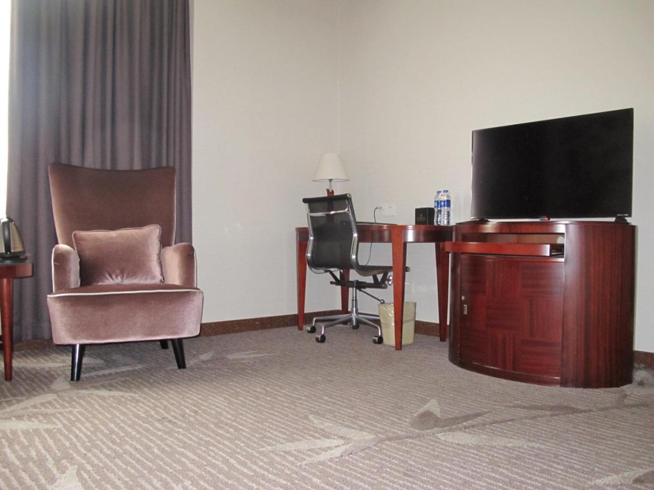 Guangzhou Nanfang Yiyuan Hotel Екстериор снимка
