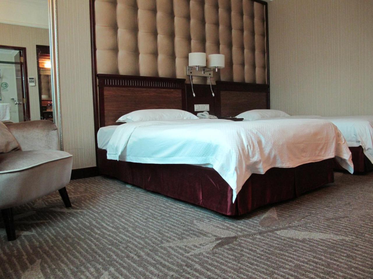 Guangzhou Nanfang Yiyuan Hotel Екстериор снимка