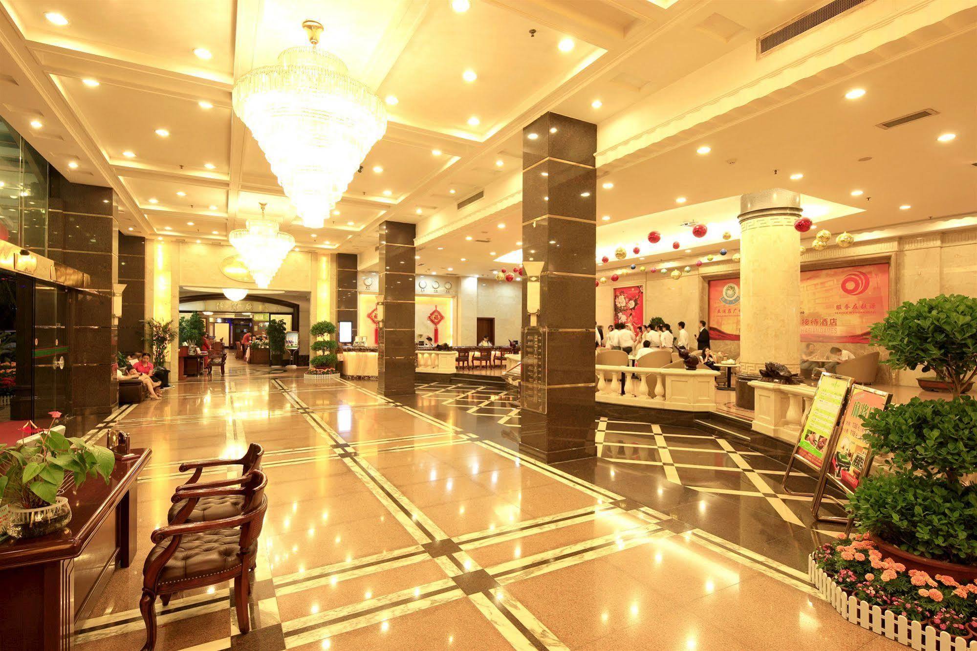 Guangzhou Nanfang Yiyuan Hotel Екстериор снимка