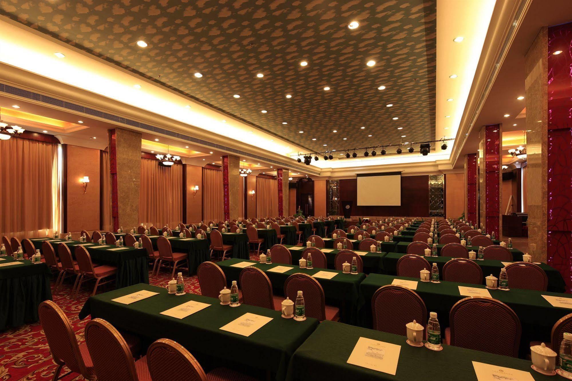 Guangzhou Nanfang Yiyuan Hotel Екстериор снимка