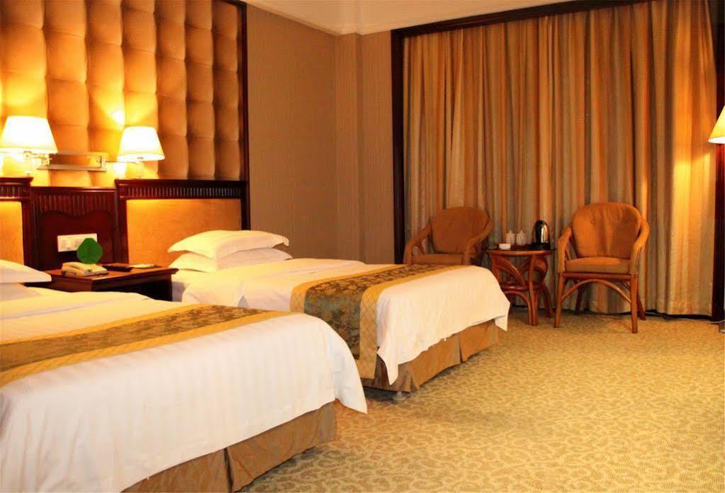 Guangzhou Nanfang Yiyuan Hotel Екстериор снимка